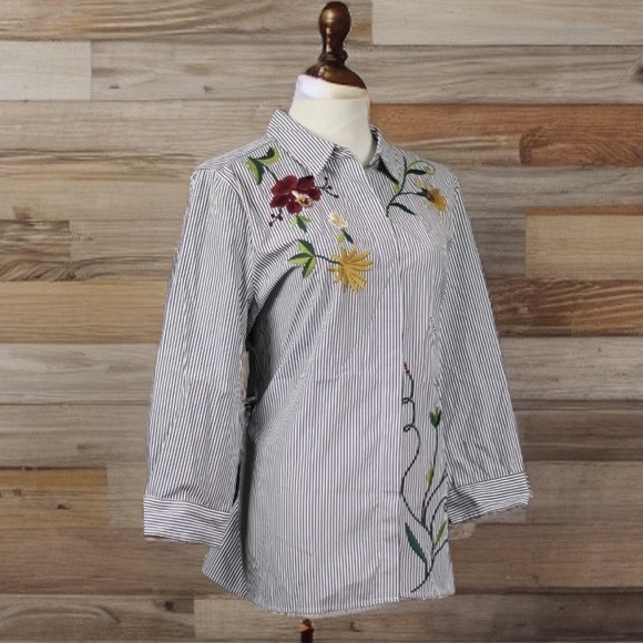 Olivia & Grace Button Down Shirt - Picture 3 of 5